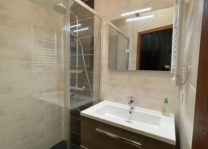 Douillet A Valloire, 12 Pers. - Fr-1-871-6 בקתה ואלואר